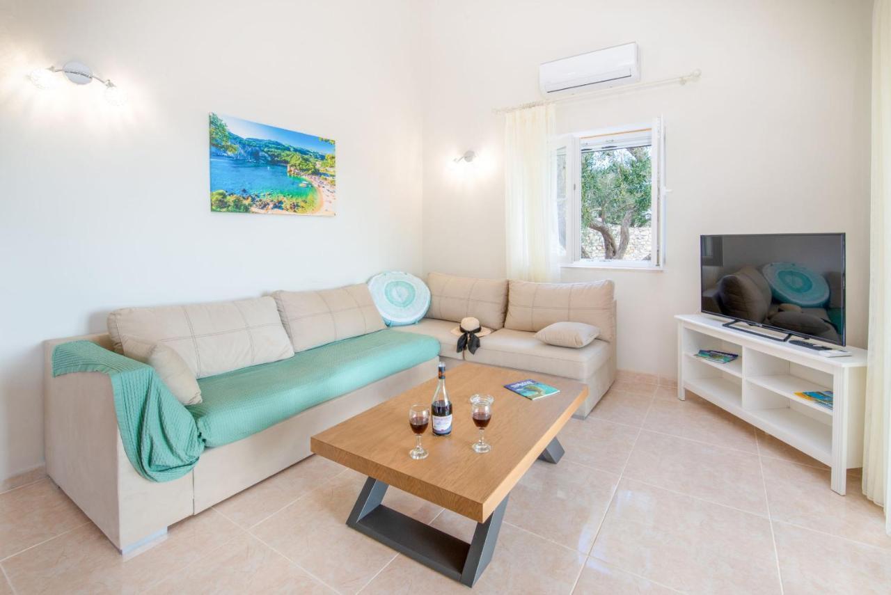 גאיוס Villa Plagia מראה חיצוני תמונה